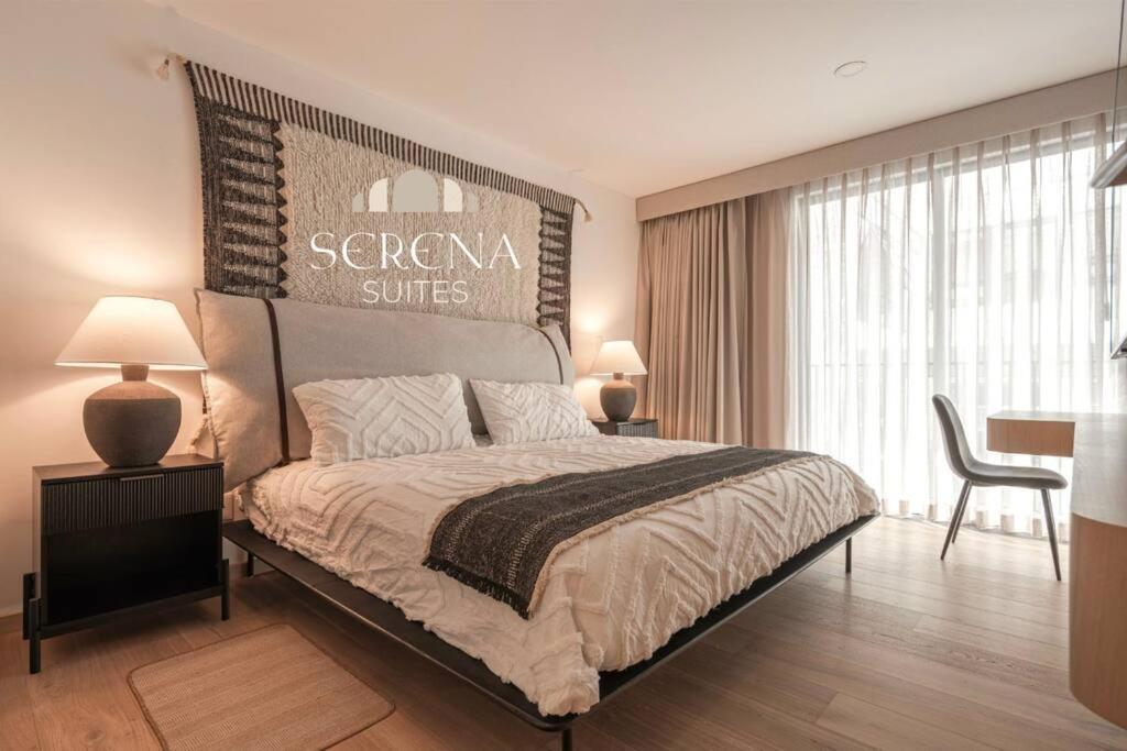 Elegant With Skydeck Pool In Condesa